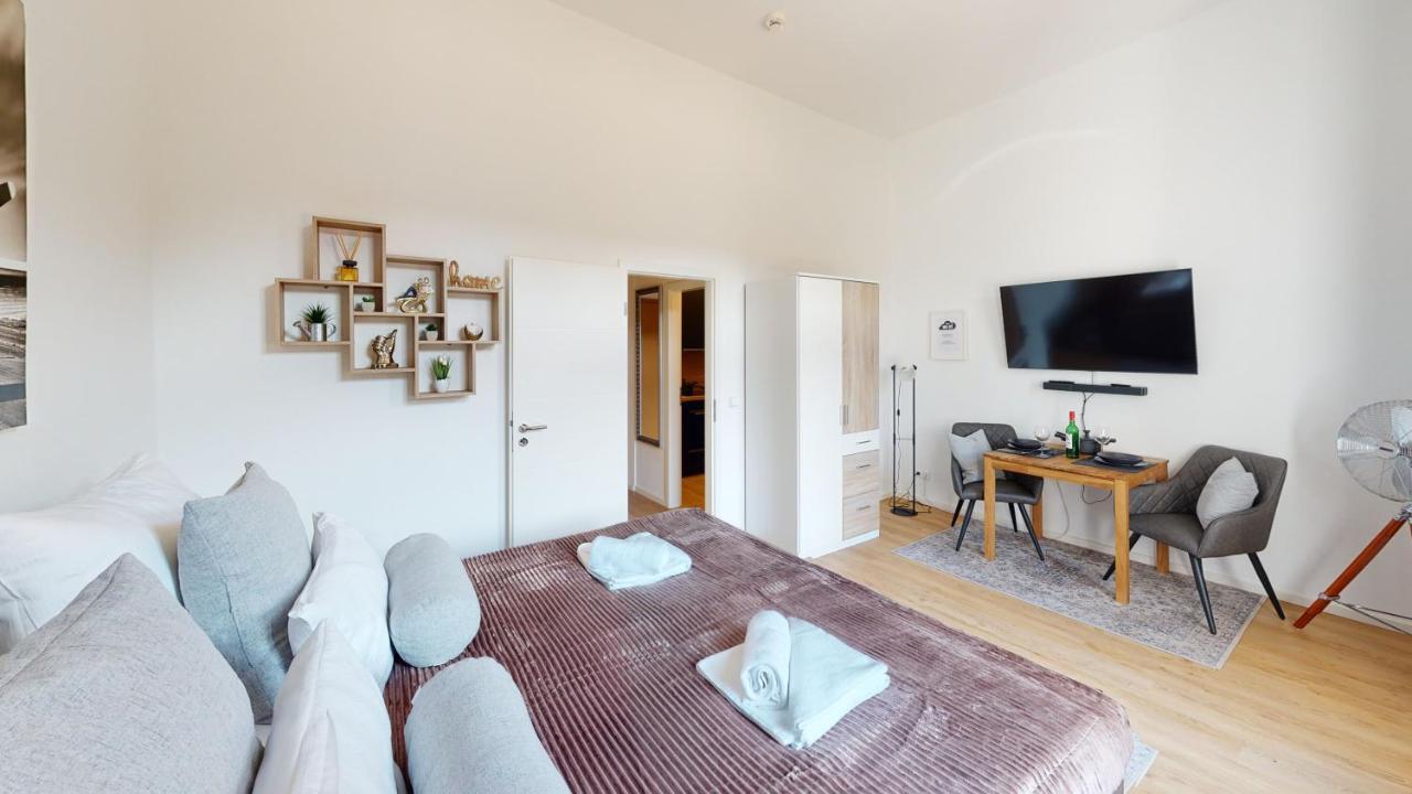 Sweethome - Zentral - Kueche & Parkplatz, Wifi Halle  Kültér fotó